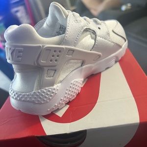 Nike huarache size 9c